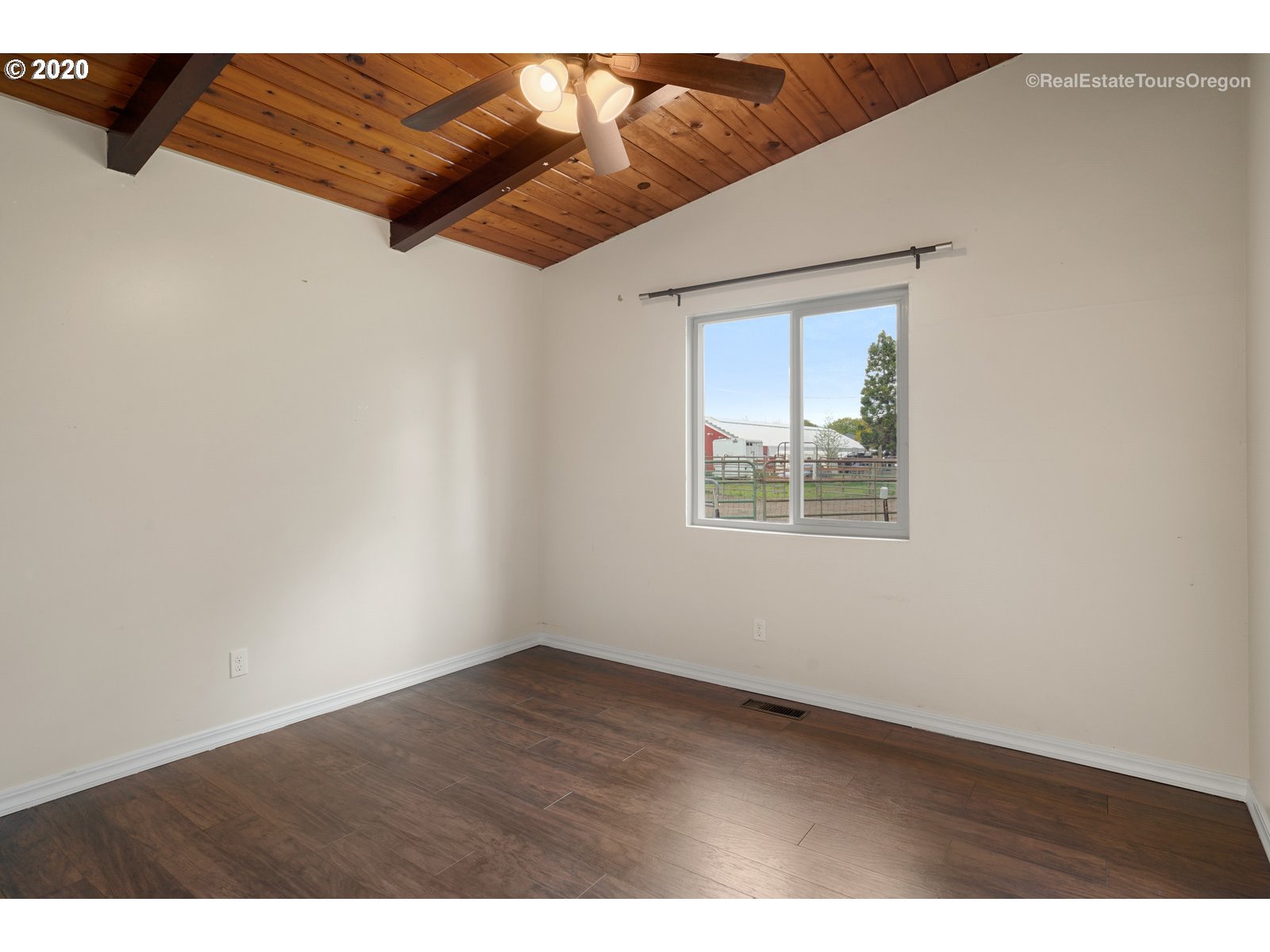 1776 Southwest Stringtown Road Forest Grove, OR 97116 - Photo 16 of 31