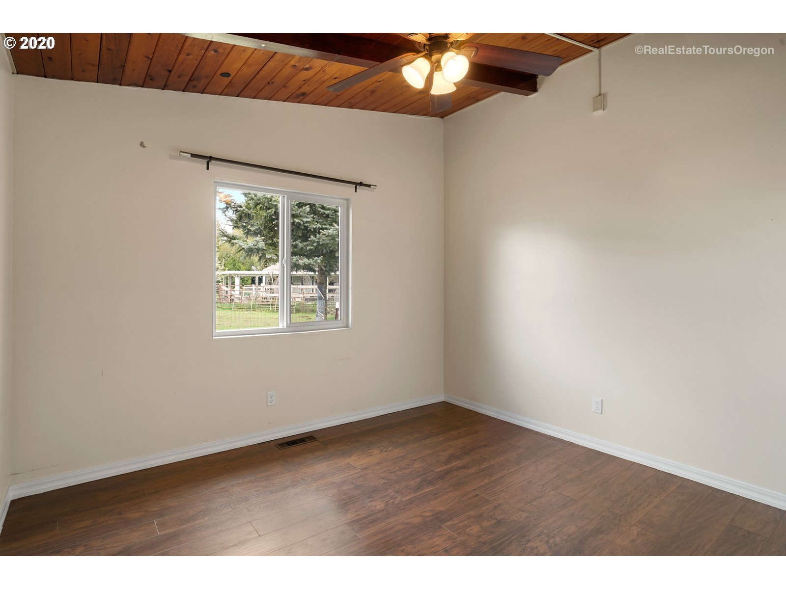 1776 Southwest Stringtown Road Forest Grove, OR 97116 - Photo 18 of 31