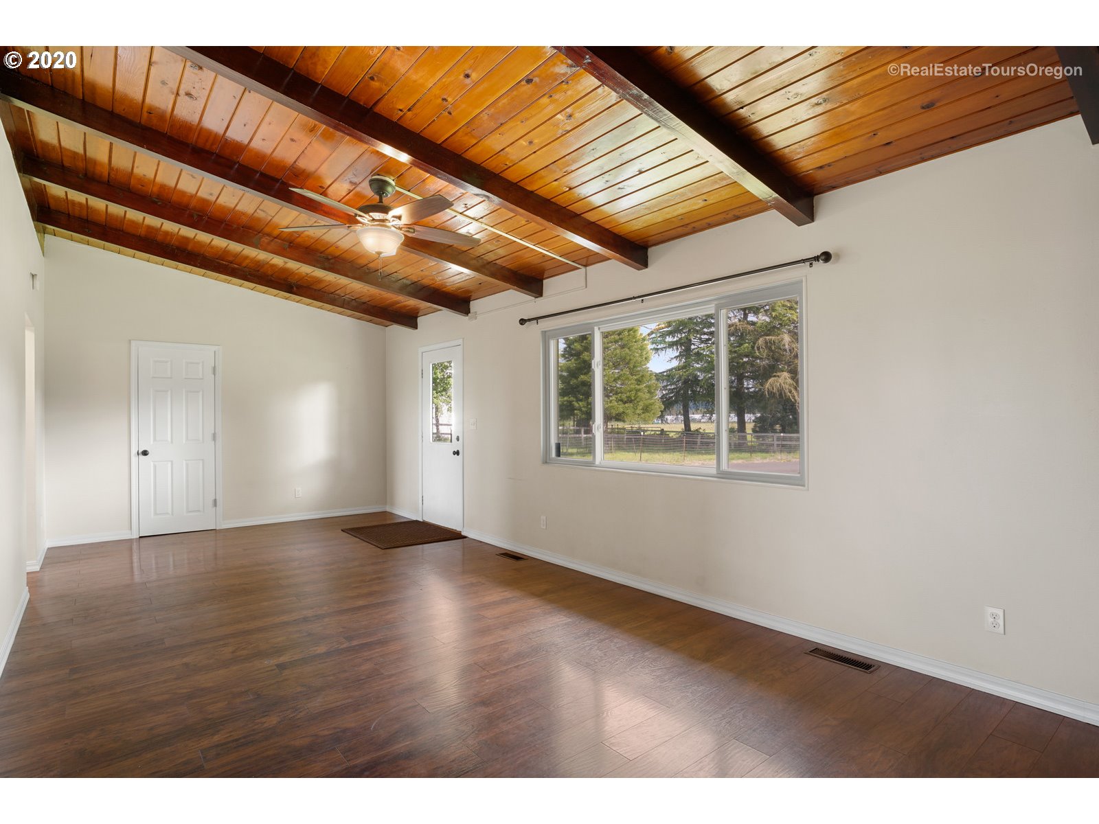 1776 Southwest Stringtown Road Forest Grove, OR 97116 - Photo 9 of 31