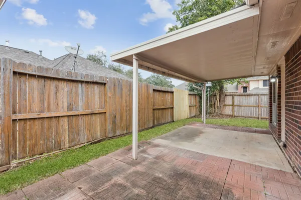 $300,000 | 4727 Wilbury Heights Drive, Pasadena, TX 77505