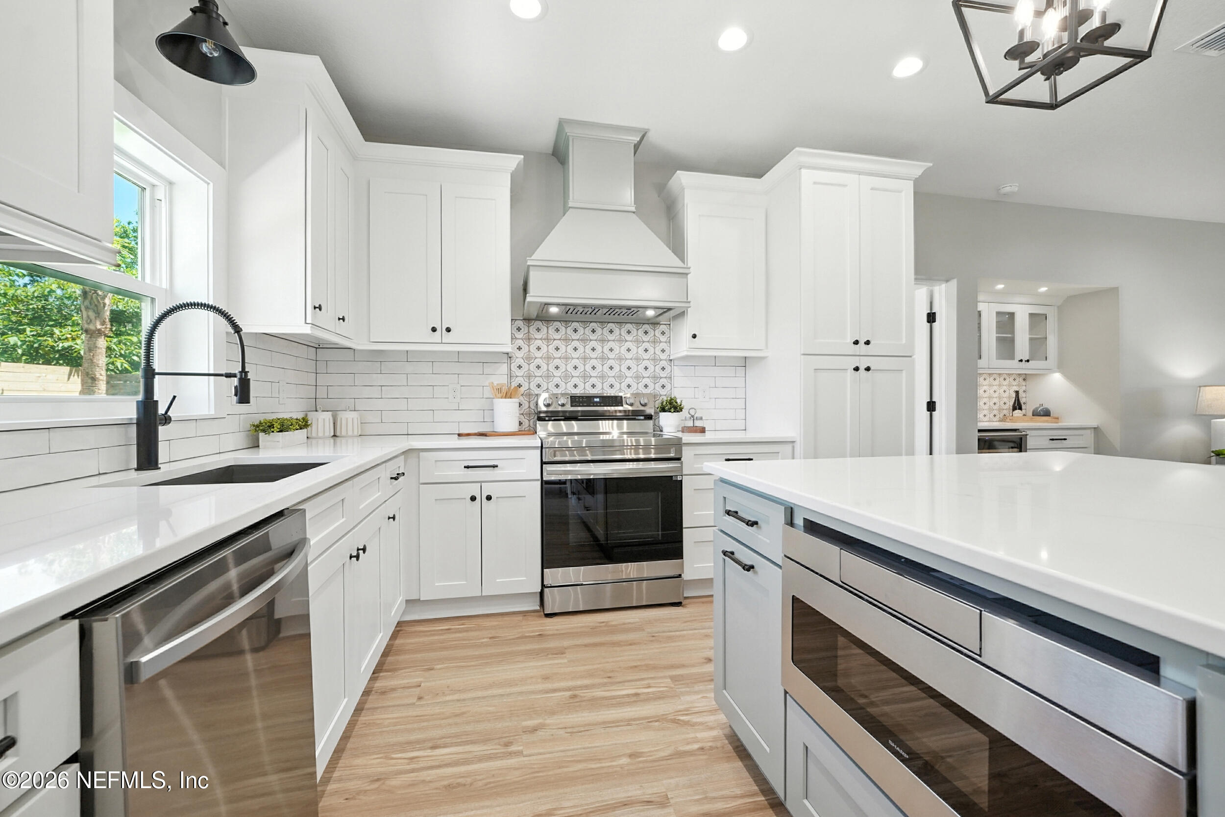 831 Bonita Road Atlantic Beach, FL 32233 - Photo 13 of 43 10_831 bonita rd-010