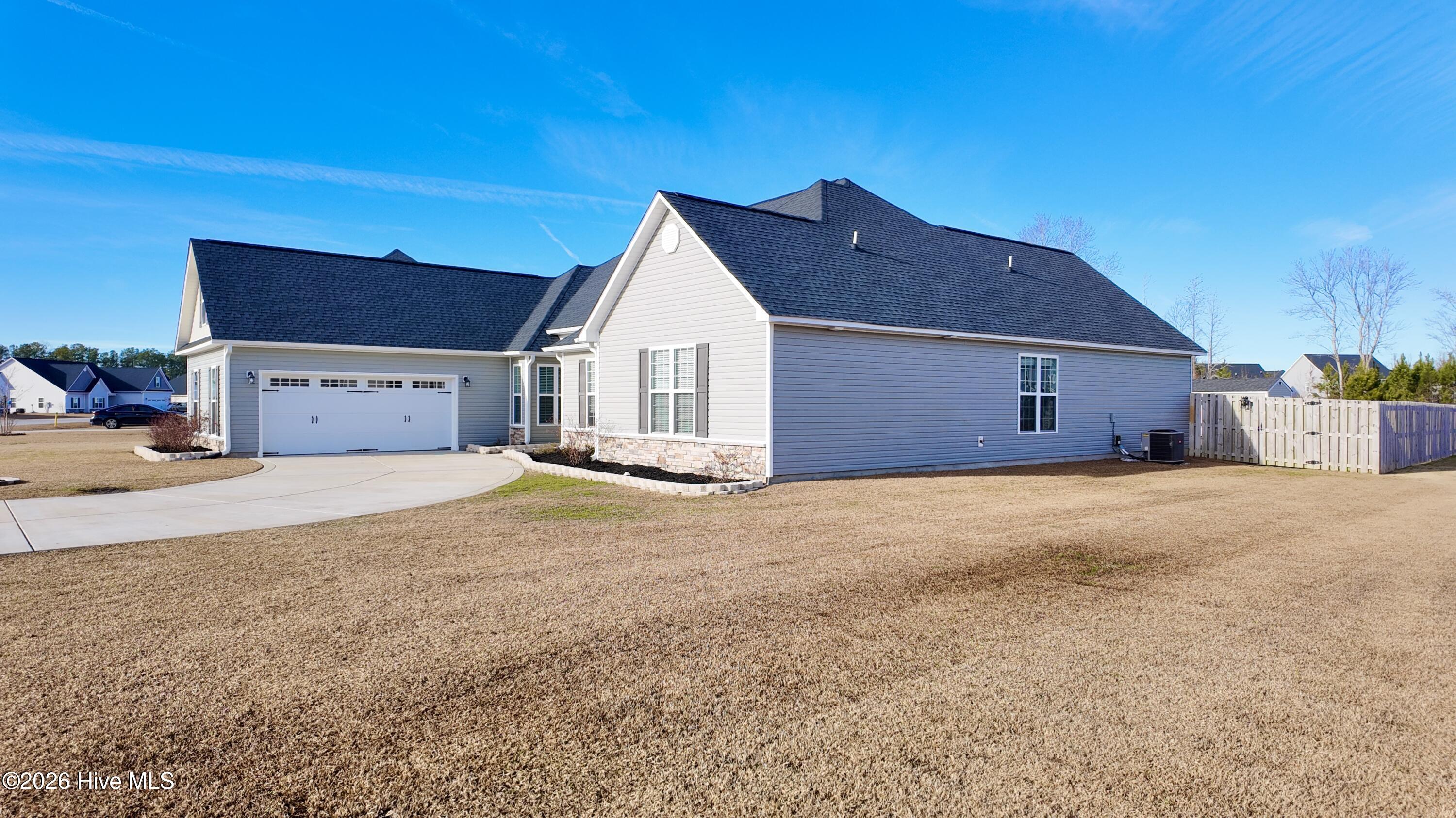 3009 Sharpnose Street New Bern, NC 28562 - Photo 43 of 45 Side of House