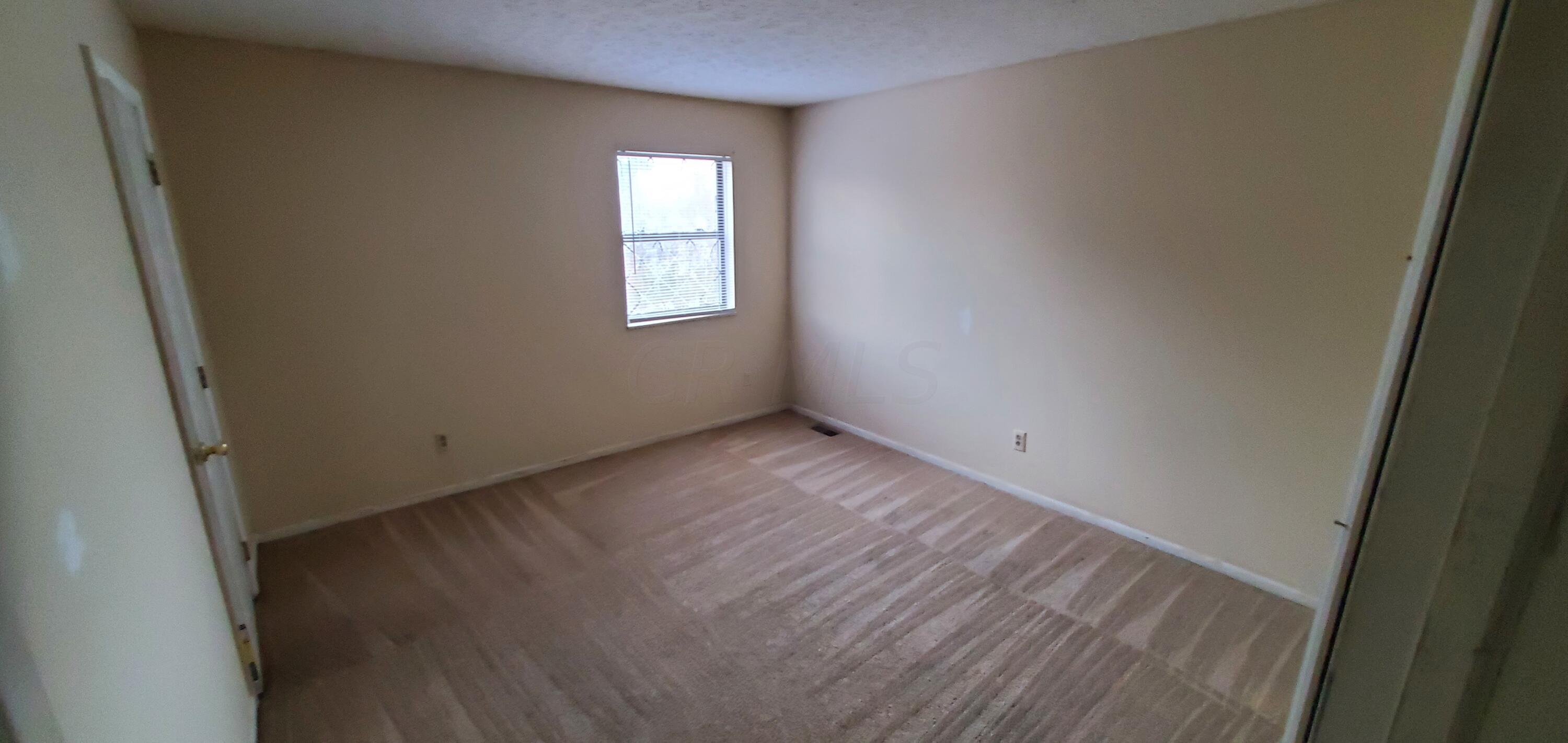 6749 Tussing Road Reynoldsburg, OH 43068 - Photo 9 of 11 20221102_141329