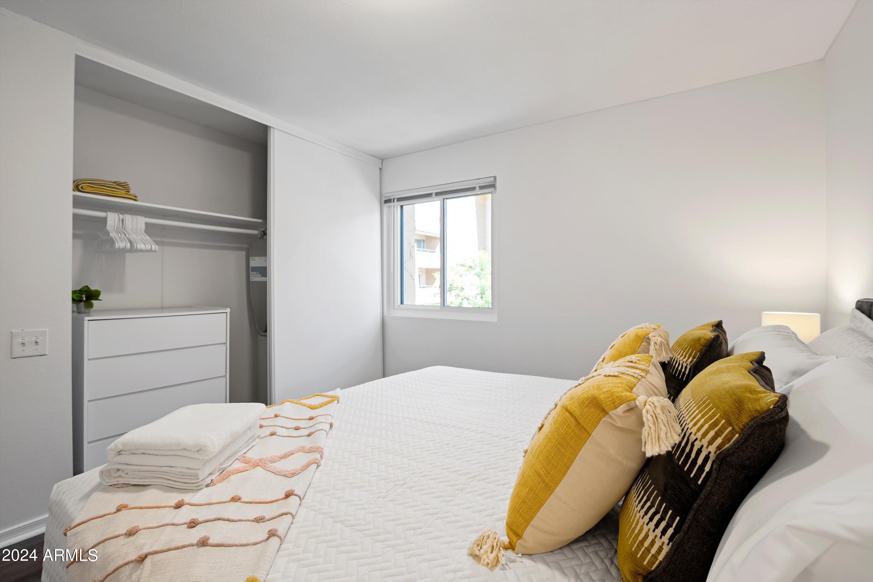 8055 East Thomas Road, Unit H204 Scottsdale, AZ 85251 - Photo 14 of 41 17-Primary Bedroom 1