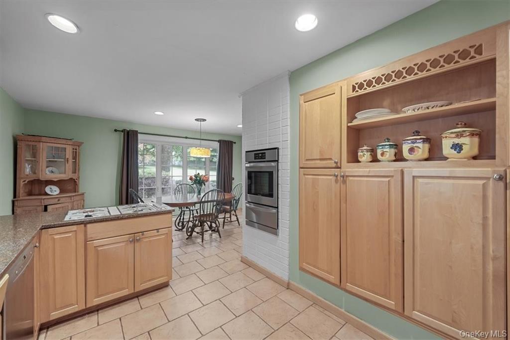 28 River Road Suffern, NY 10901 - Photo 9 of 31