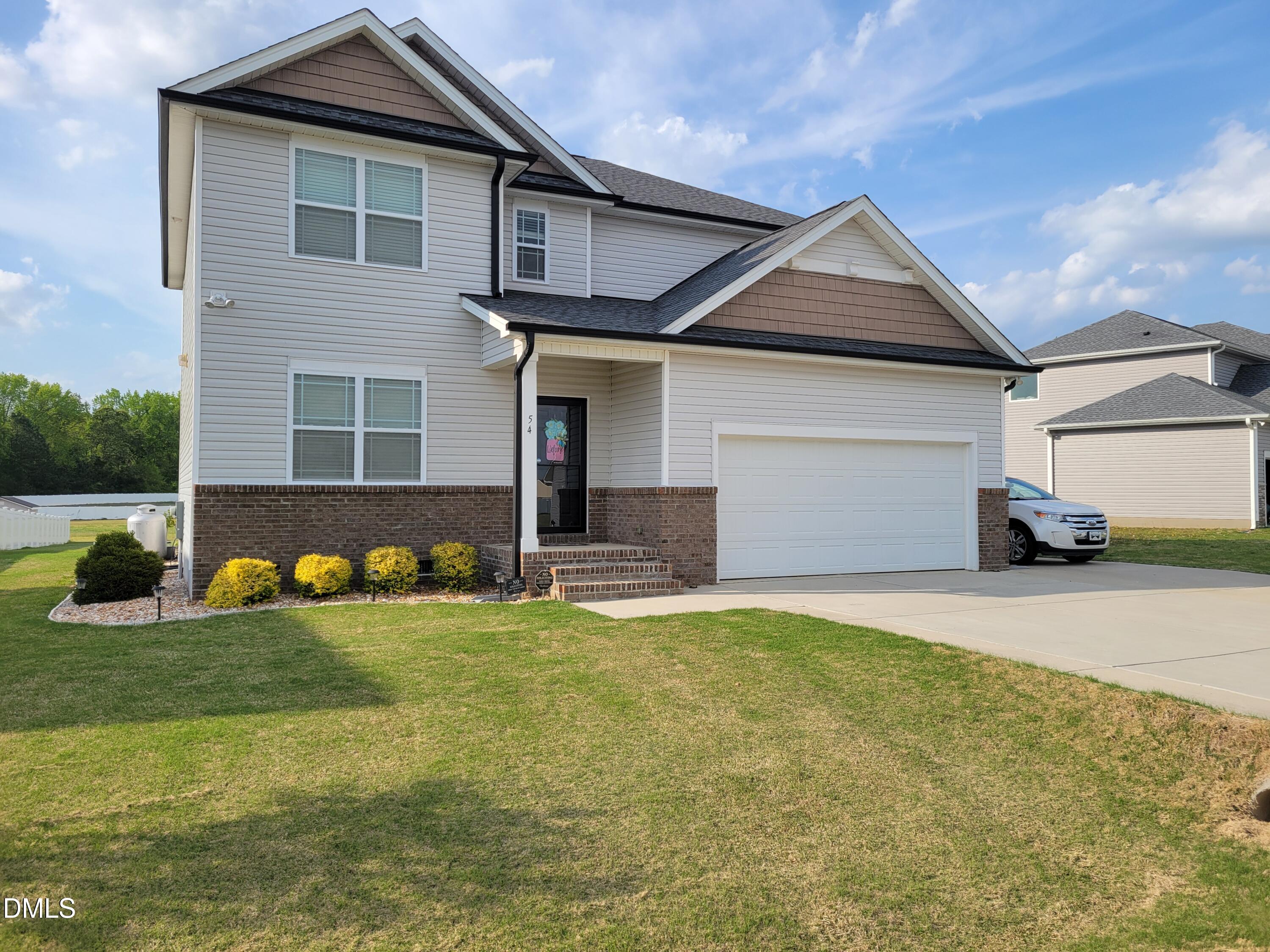 54 Aylebury Ridge Zebulon, NC 27597 - Photo 3 of 28 20260412_172055