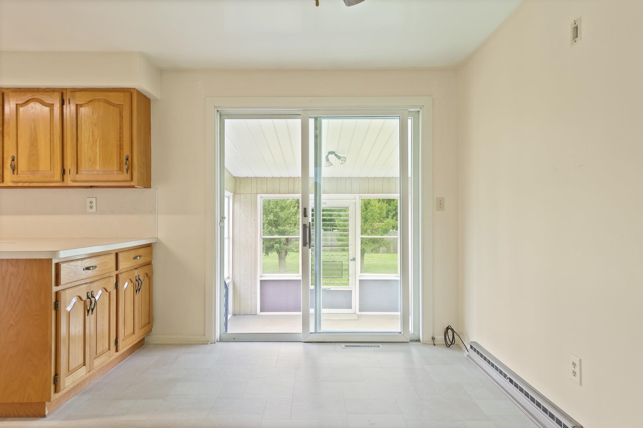 1018 South Huron Road Kawkawlin, MI 48631 - Photo 22 of 41 Gallery Image 22