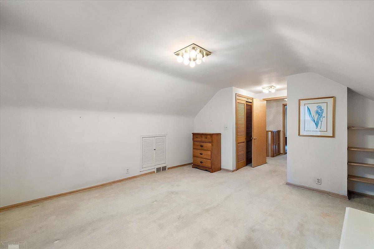 1485 Torrey Road Grosse Pointe Woods, MI 48236 - Photo 38 of 60