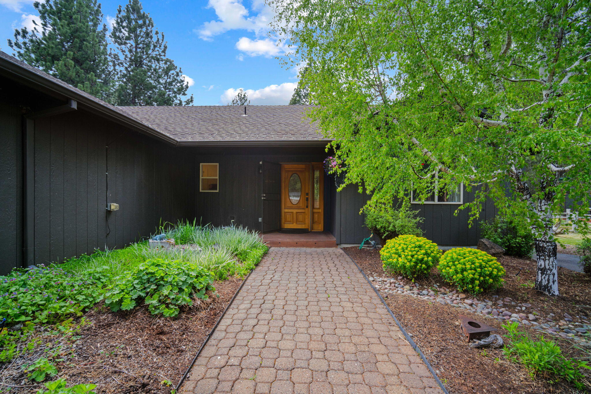 55965 Blue Eagle Road Bend, OR 97707 - Photo 2 of 44 02
