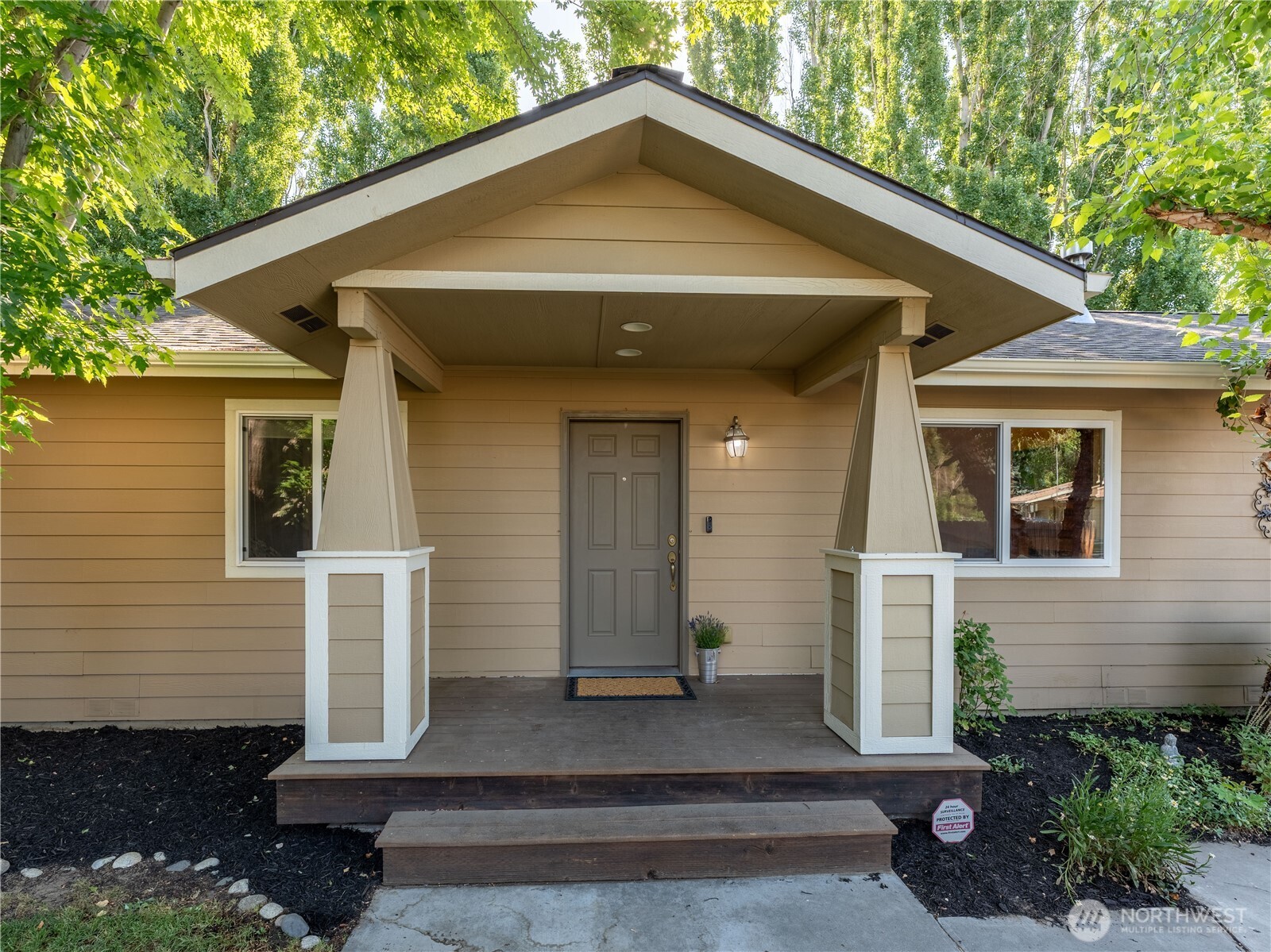 5645 East Cashmere Road Cashmere, WA 98815 - Photo 3 of 24 Gallery Image 3