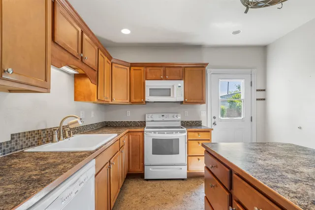 $334,900 | 815 2nd Street, Asotin, WA 99402