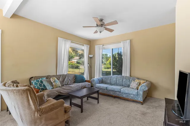 $334,900 | 815 2nd Street, Asotin, WA 99402