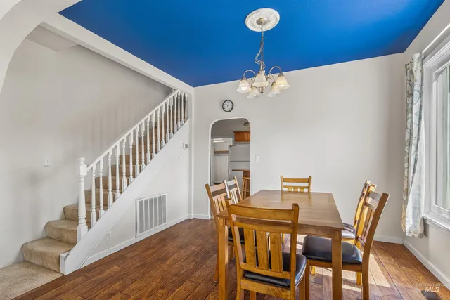 $334,900 | 815 2nd Street, Asotin, WA 99402