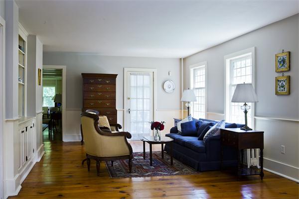 558 Dutton Road Sudbury, MA 01776 - Photo 5 of 29