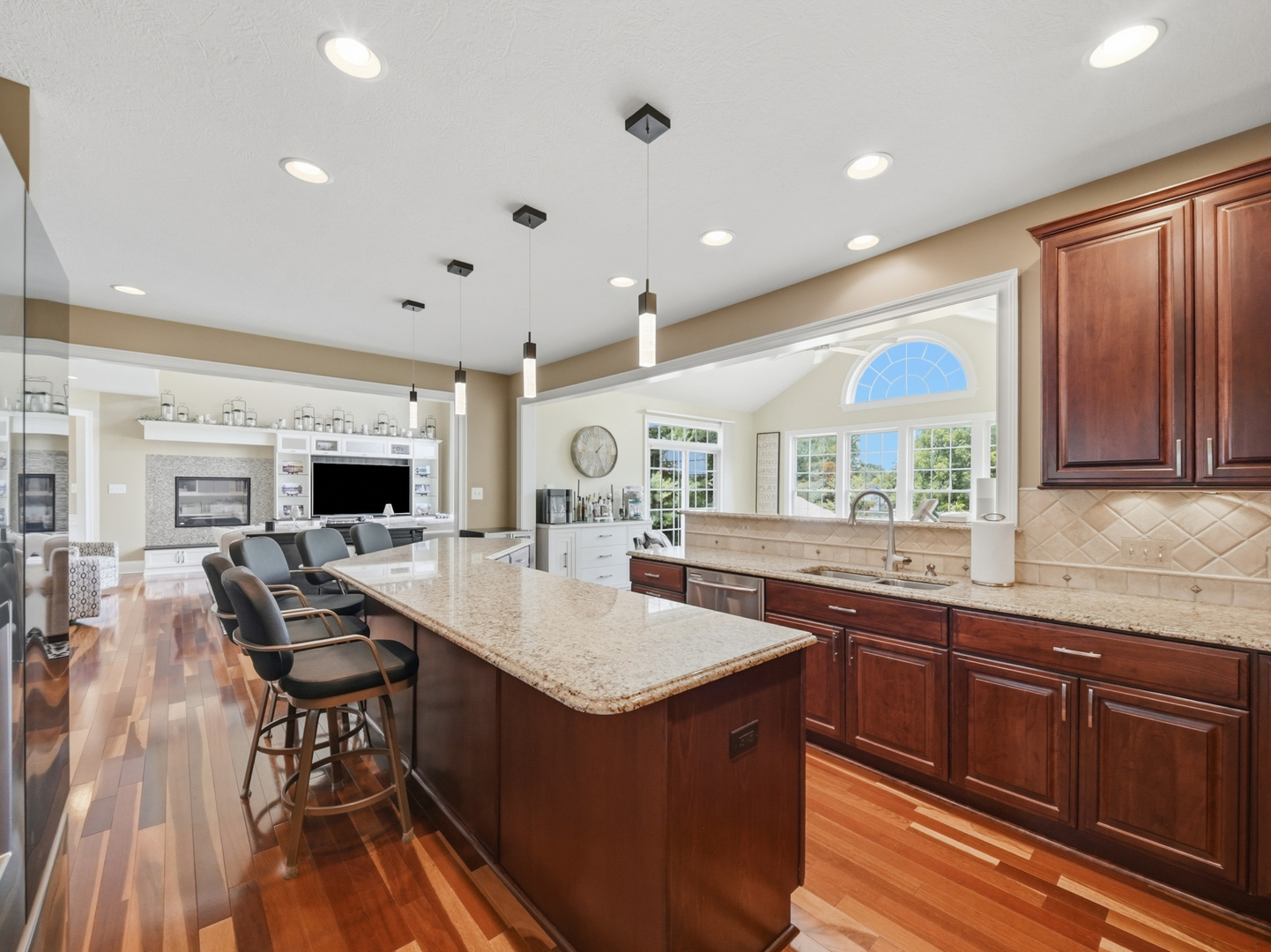 1805 Hassam Road Coraopolis, PA 15108 - Photo 16 of 47 Gallery Image 16