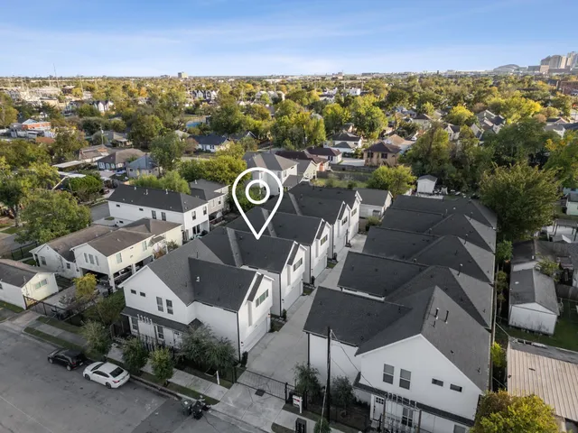 $300,000 | 1230 Mcneil Street, Houston, TX 77009