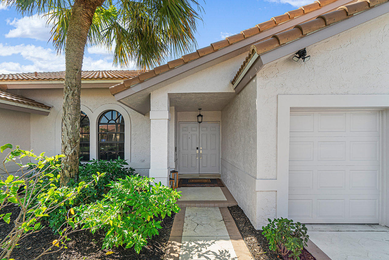10210 Fresh Meadow Lane Boca Raton, FL 33498 - Photo 4 of 32 004-10210FreshMeadowLn-BocaRaton-FL-smal