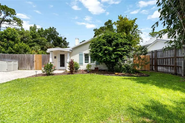 $3,400 | 2537 Ashton Road, Sarasota, FL 34231