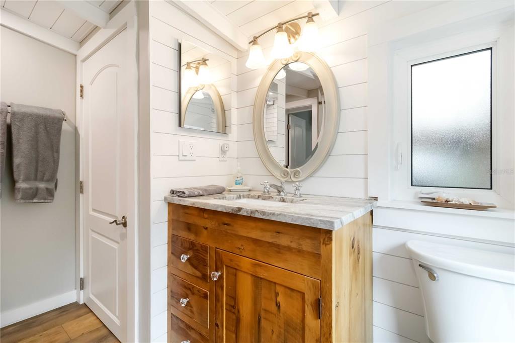 2537 Ashton Road Sarasota, FL 34231 - Photo 14 of 24