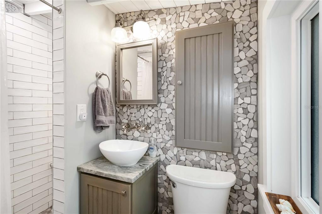 2537 Ashton Road Sarasota, FL 34231 - Photo 16 of 24