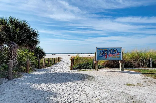 $3,400 | 2537 Ashton Road, Sarasota, FL 34231