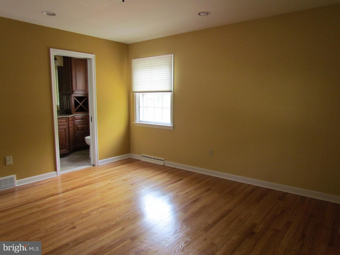 6 Oriole Road Wyomissing, PA 19610 - Photo 14 of 25 Gallery Image 14