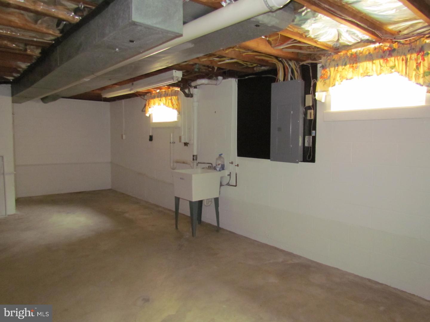 6 Oriole Road Wyomissing, PA 19610 - Photo 21 of 25 Gallery Image 21