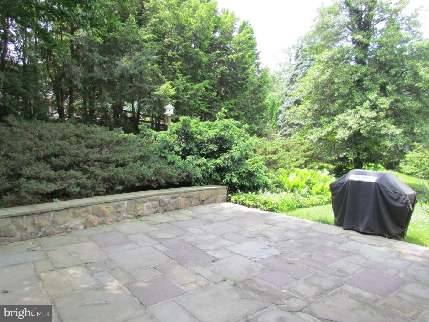 6 Oriole Road Wyomissing, PA 19610 - Photo 25 of 25 Gallery Image 25