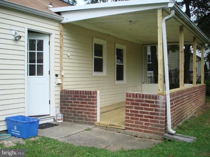 2712 Randolph Road Silver Spring, MD 20902 - Photo 5 of 8 Deck