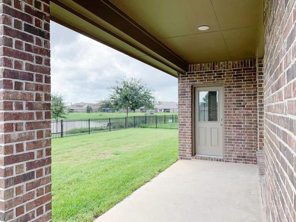 29026 Endeavor River Road Katy, TX 77494 - Photo 21 of 27 a view of outdoor space and yard