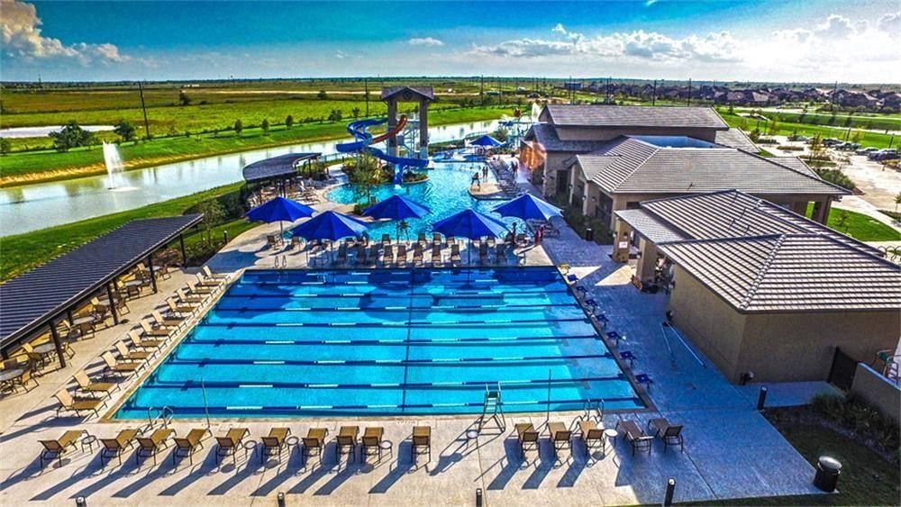 29026 Endeavor River Road Katy, TX 77494 - Photo 25 of 27 a view of an outdoor space and balcony