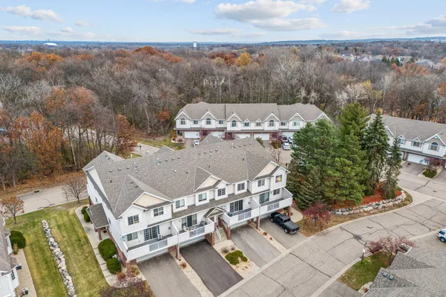 $279,900 | 7590 Crimson Lane, Savage, MN 55378