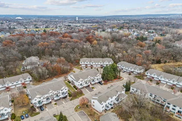 $279,900 | 7590 Crimson Lane, Savage, MN 55378