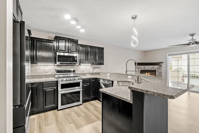 $279,900 | 7590 Crimson Lane, Savage, MN 55378