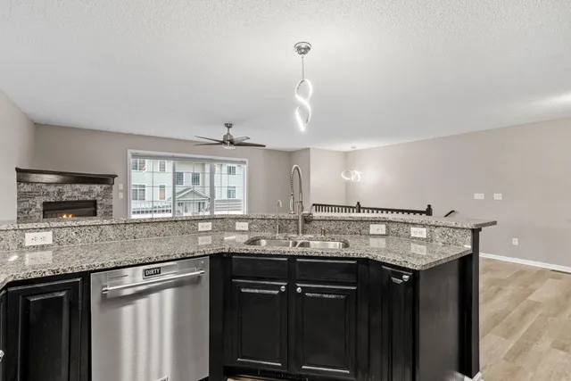 $279,900 | 7590 Crimson Lane, Savage, MN 55378