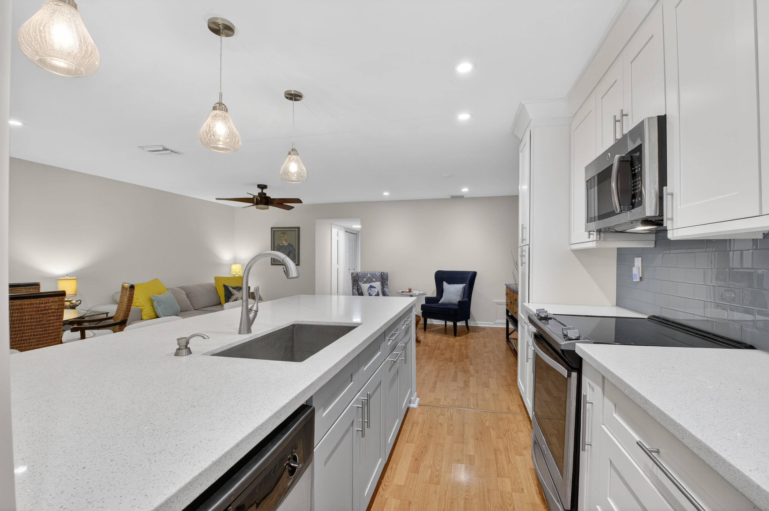 5230 Nesting Way, Unit B Delray Beach, FL 33484 - Photo 5 of 40 DSC_2704