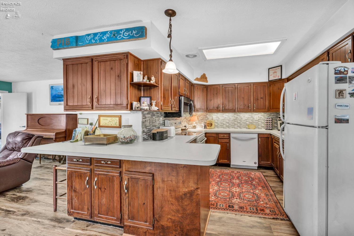 174 Conlan Road Put In Bay, OH 43456 - Photo 17 of 53 Gallery Image 17
