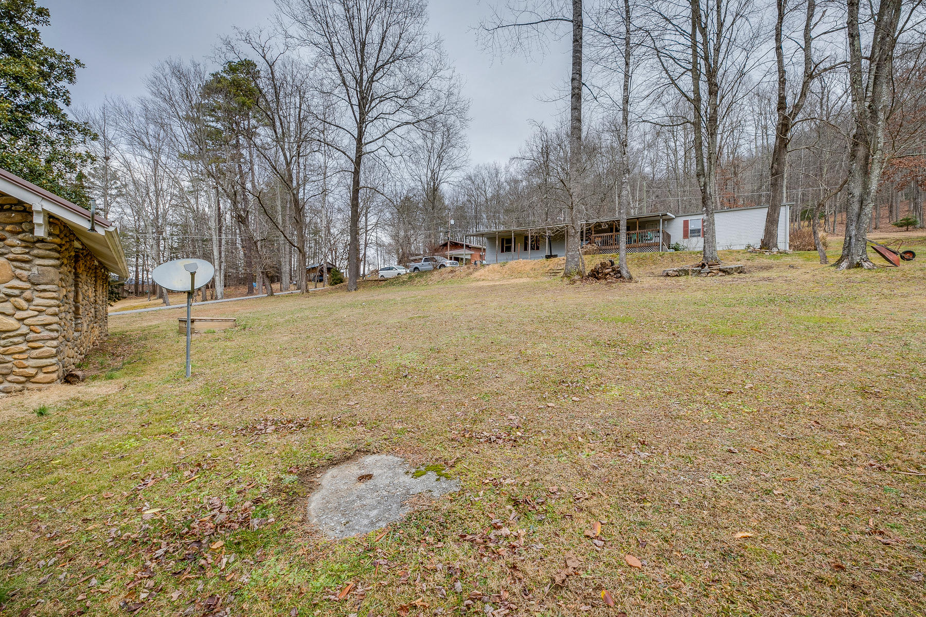 2005 Masters Lane Erwin, TN 37650 - Photo 25 of 28 025