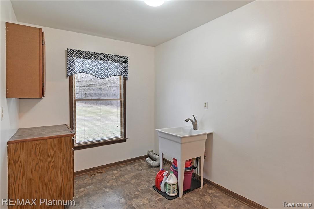 12268 Jennings Road Linden, MI 48451 - Photo 25 of 42 CNG_2991.jpg
