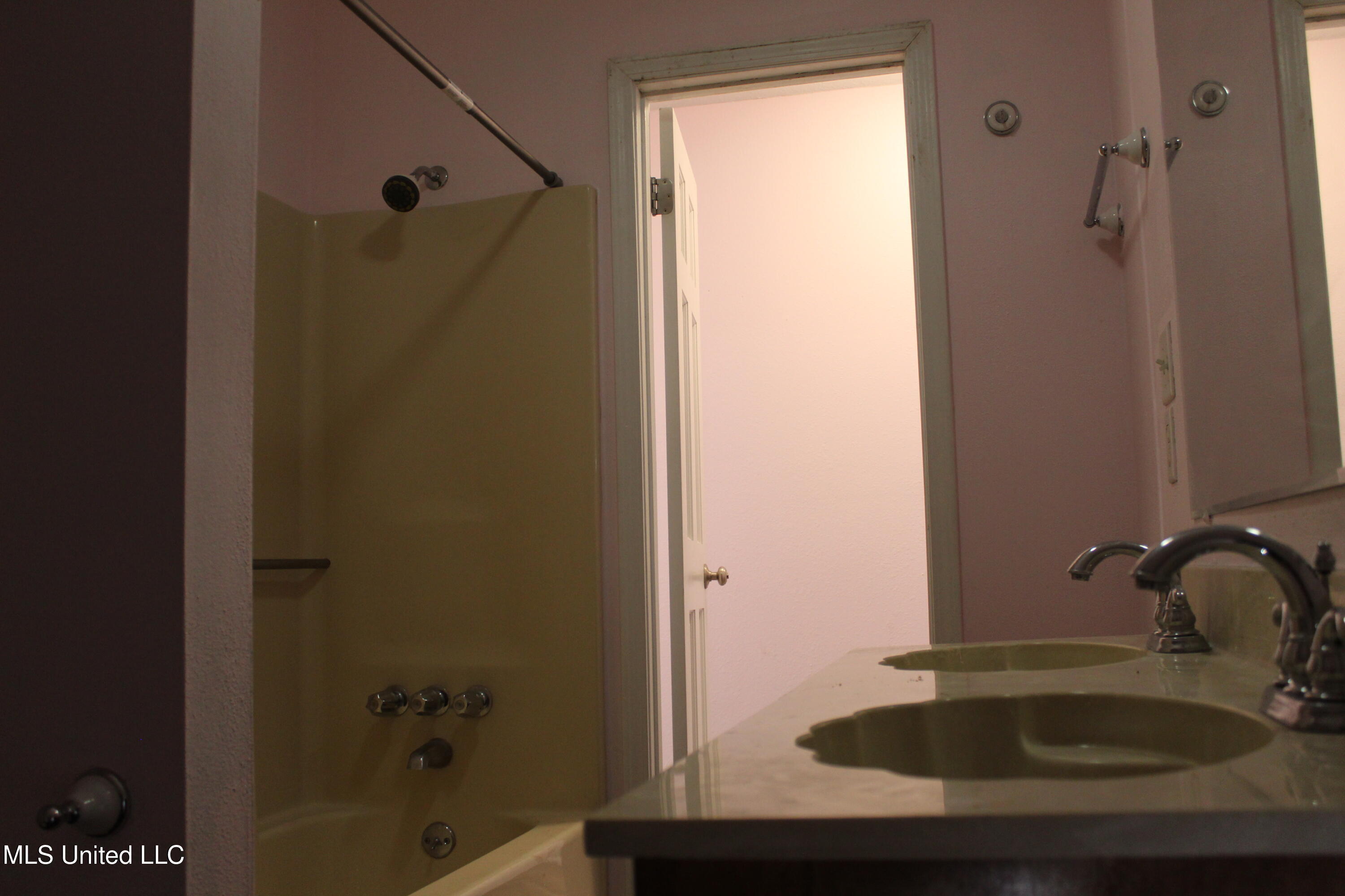 4444 Christopher Street Moss Point, MS 39563 - Photo 26 of 34 IMG_1184