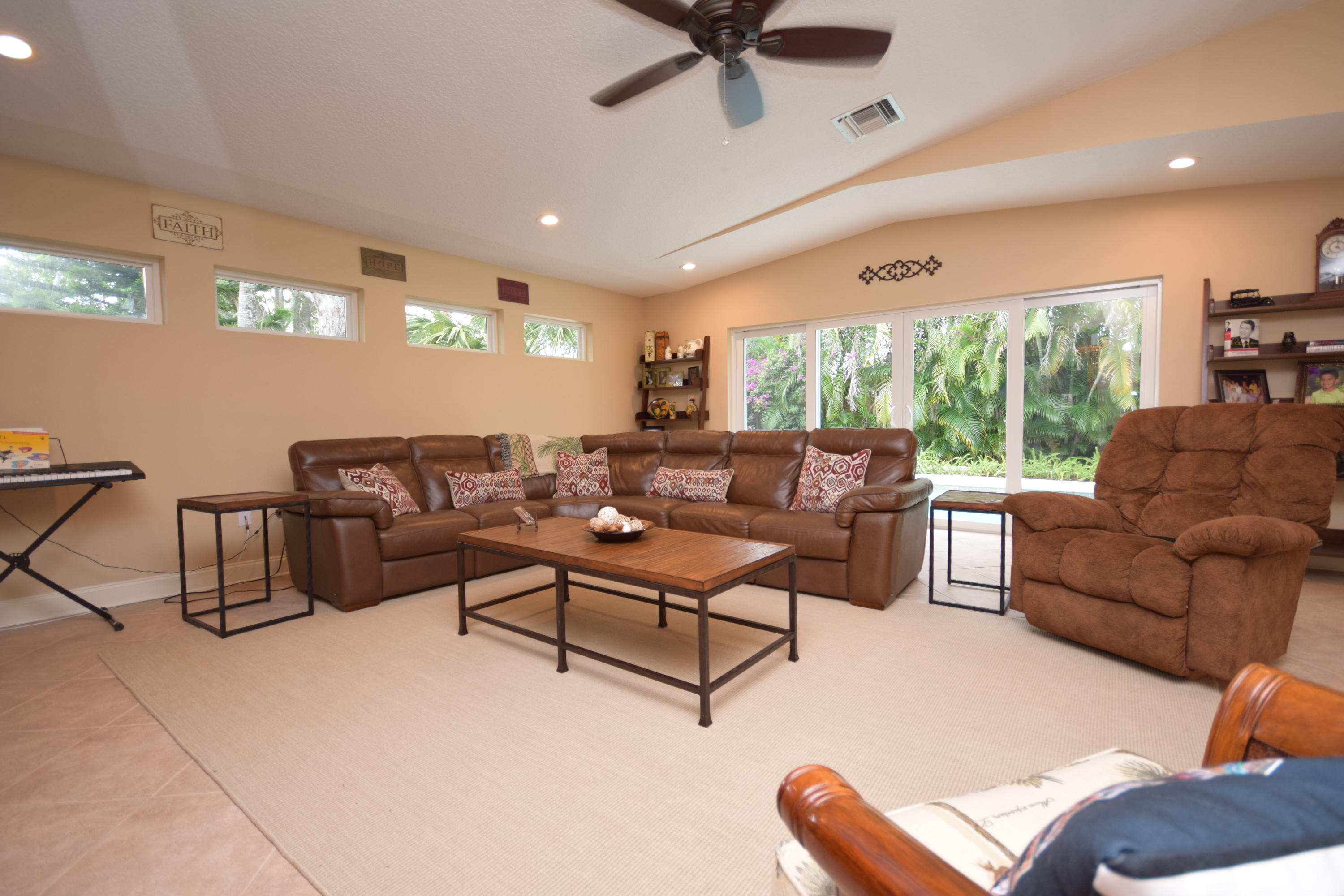 1354 Southwest 9th Street Boca Raton, FL 33486 - Photo 11 of 31 DSC_0408