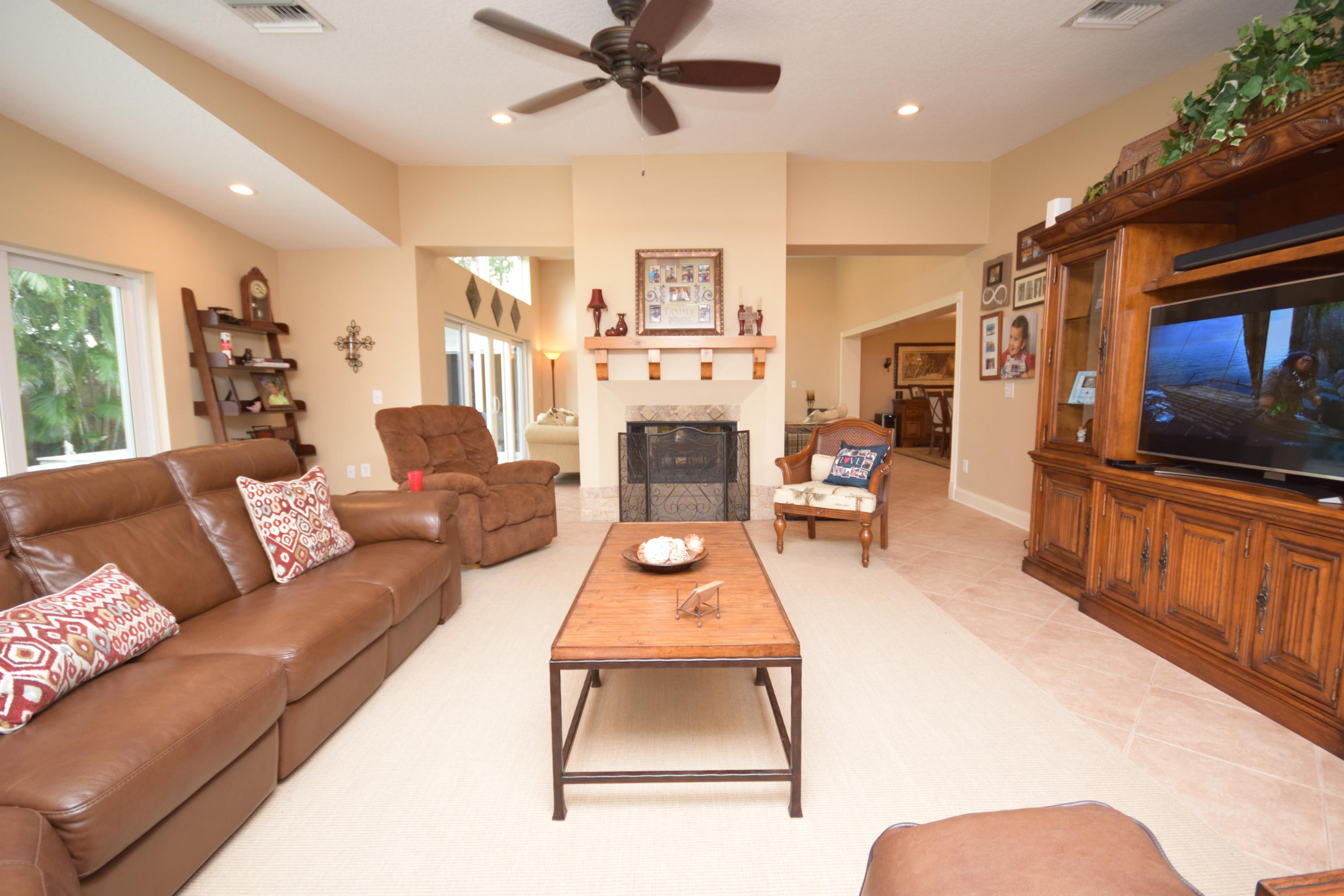 1354 Southwest 9th Street Boca Raton, FL 33486 - Photo 14 of 31 DSC_0413