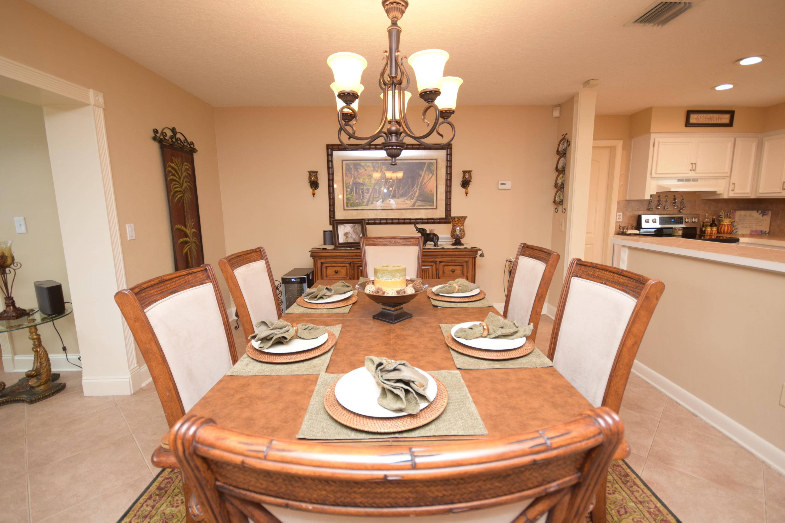 1354 Southwest 9th Street Boca Raton, FL 33486 - Photo 5 of 31 DSC_0384