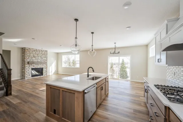 $700,000 | 869 Greywood Boulevard Southwest, Delano, MN 55328