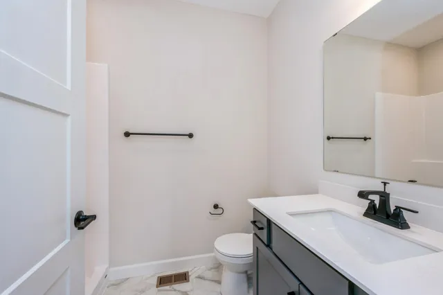 $700,000 | 869 Greywood Boulevard Southwest, Delano, MN 55328