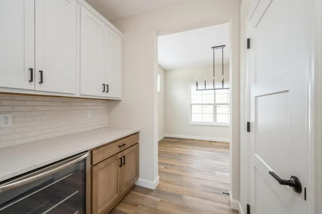 $700,000 | 869 Greywood Boulevard Southwest, Delano, MN 55328