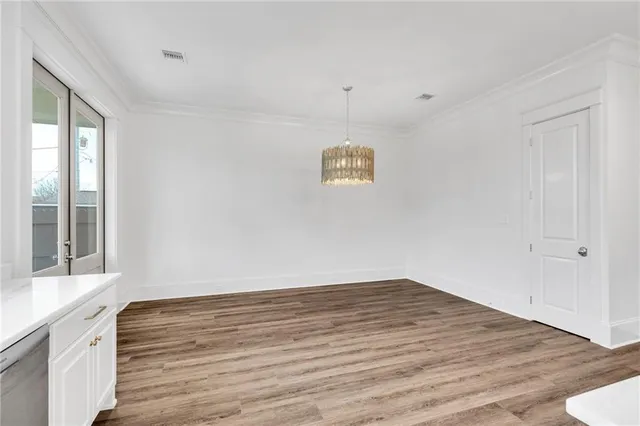 $685,000 | 100 Andrea Street, River Ridge, LA 70123