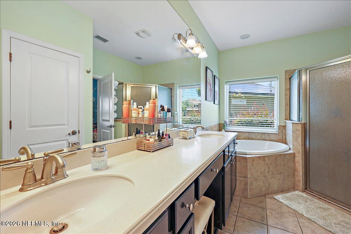 12205 Ridge Crossing Way Jacksonville, FL 32226 - Photo 15 of 28 07-Primary Bathroom