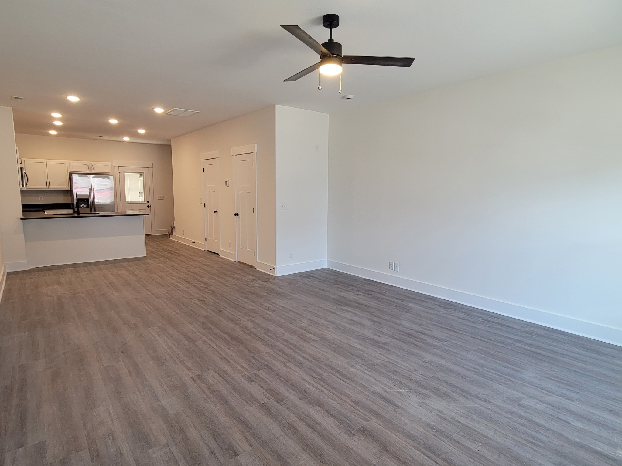 312 Front Ridge Circle Clarksville, TN 37042 - Photo 2 of 19