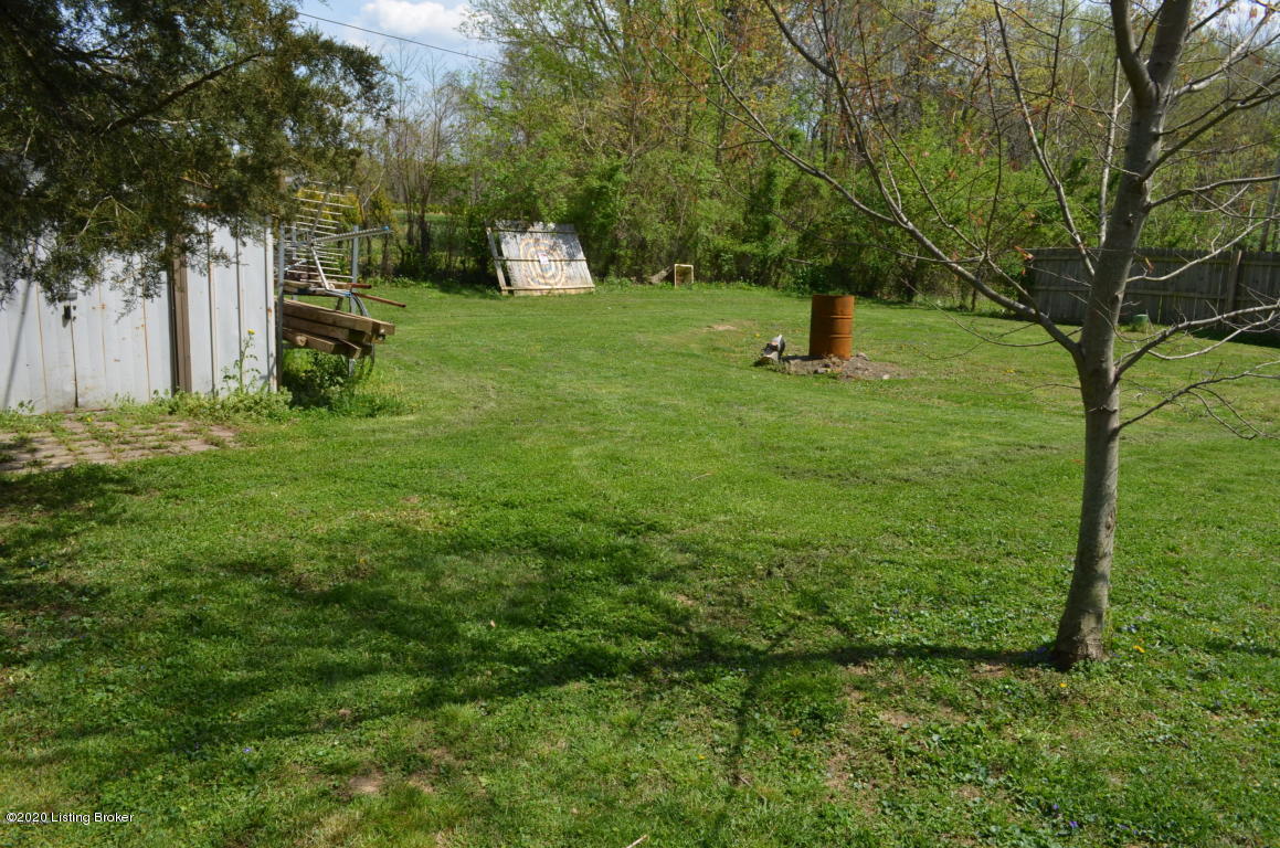 102 Greenbriar Road Milton, KY 40045 - Photo 24 of 27 Backyard